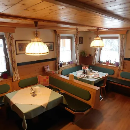 Haus Bergheimat Guest house Pragraten