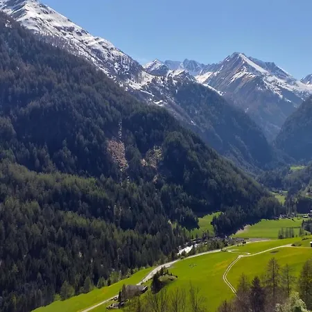 Haus Bergheimat 게스트하우스 Prägraten